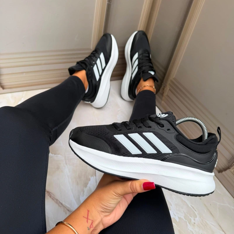 Adidas EQ21 Run Core Black Cloud White