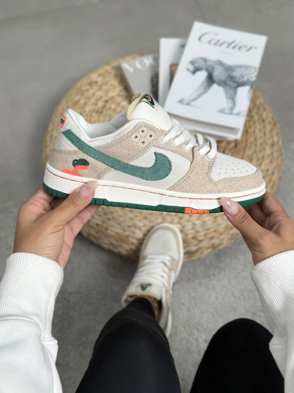 Nike SB Dunk Low Pro x Jarritos