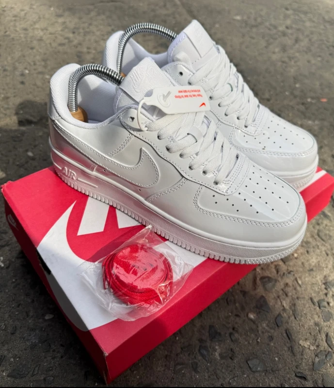 Nike Air Force 1 Low Patent Triple White