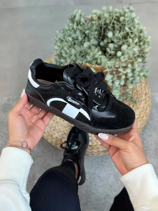 Champion Surplus Goods Court Black White