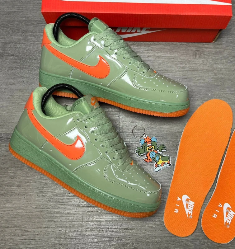 Nike Air Force 1 Low 07 PRM Oil Green Safety Orange