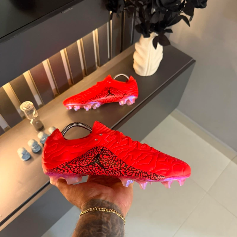 Jordan x Nike Phantom GX II Elite FG University