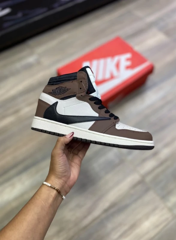 Travis Scott x Air Jordan 1 Retro High OG Dark Mocha
