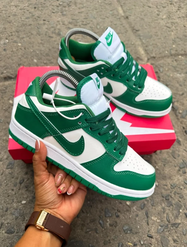 Nike Dunk Low Retro Varsity Green