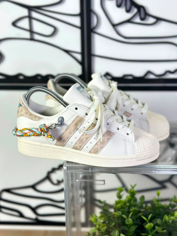 adidas Superstar Bandana Charm Off White Beige