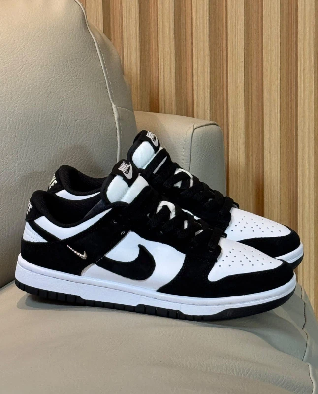 Nike Dunk Low Reverse Panda Suede
