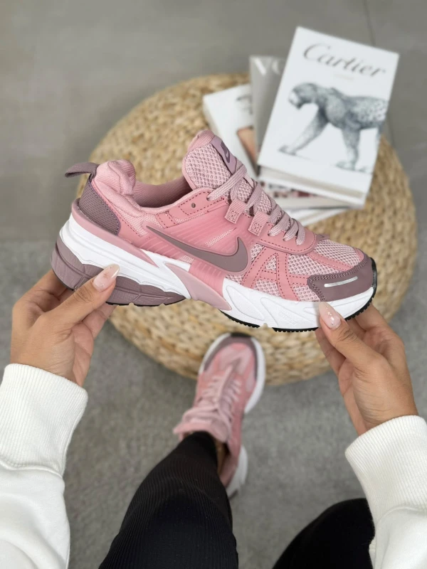Nike V2K Run Pink Plum