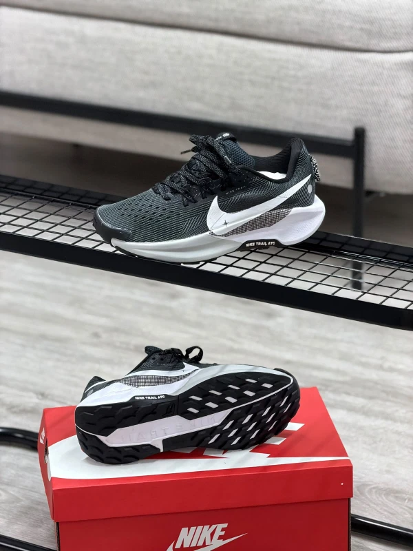 Nike Pegasus Trail 5 Black White