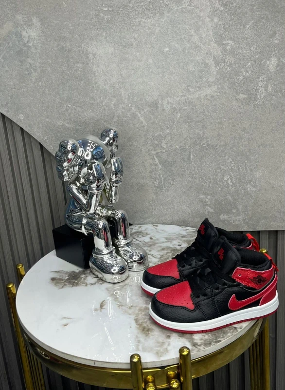 Air Jordan 1 Mid Alternate Bred Kids