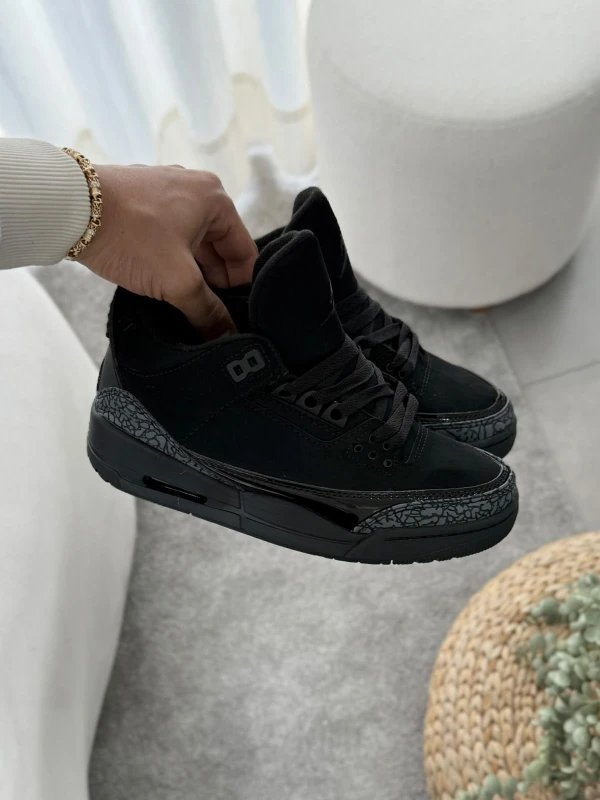 Air Jordan 3 Retro Triple Black