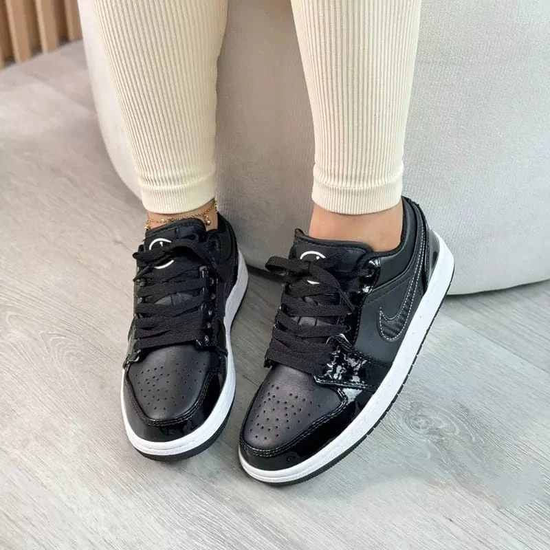 Air Jordan 1 Low Black Patent