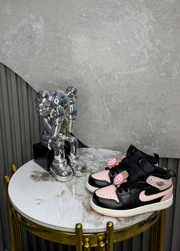 Air Jordan 1 Mid Black Pink Turtle Custom (Kids)
